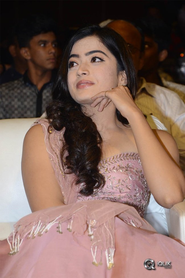 Rashmika-Mandanna-at-Geetha-Govindham-Audio-Event